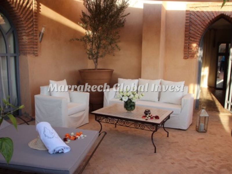 Villa 9 chambres meublée avec piscine en location saisonnière – Route de Ouarzazate, Marrakech – photo 2