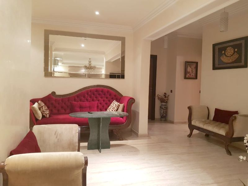 Appartement 2 chambres avec grand balcon à vendre – Avenue Abdelkrim El Khattabi, Guéliz