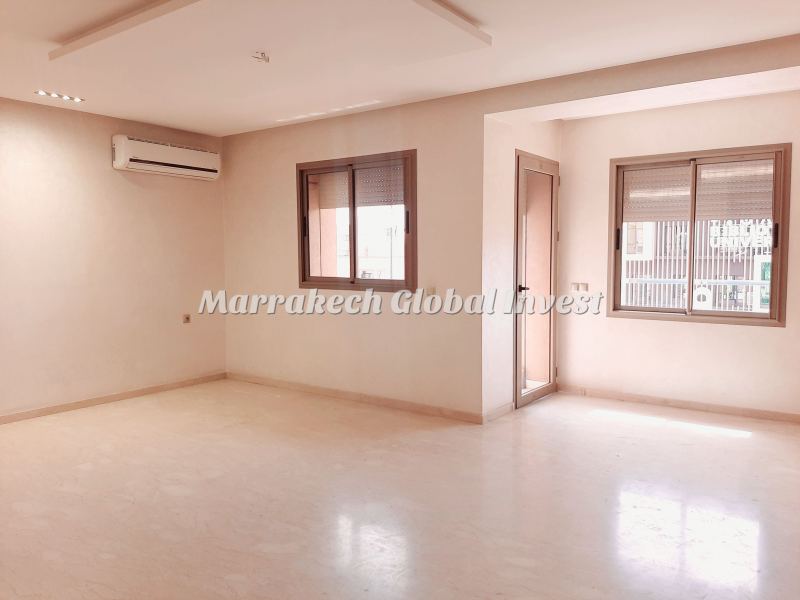 Appartement F3 2 chambres avec deux balcons à louer – Guéliz, Marrakech – photo 2