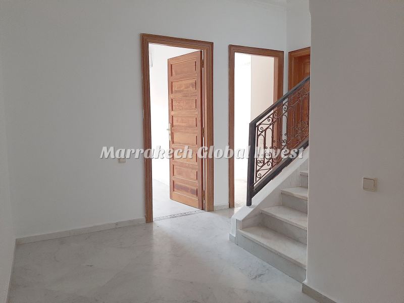 Appartement F4 vide avec terrasse de 87 m² à louer – Guéliz, Marrakech – photo 4