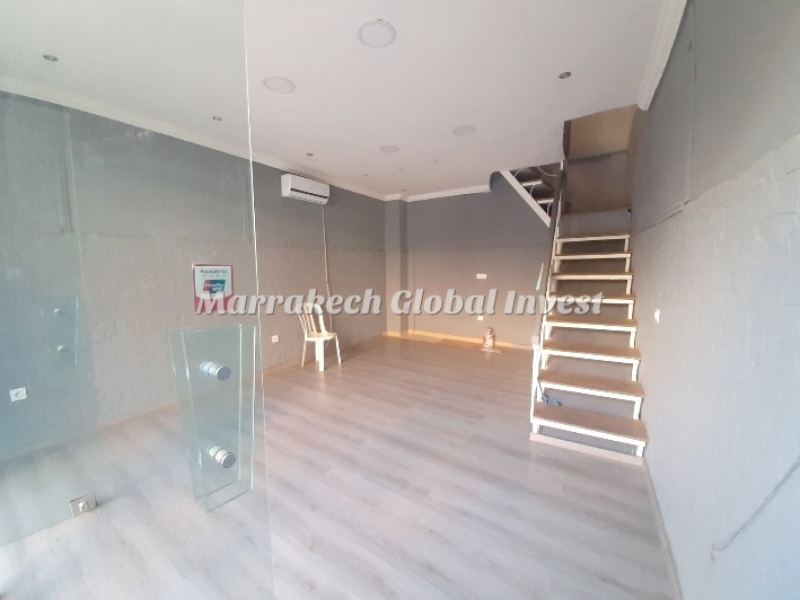 Local commercial 36 m² avec mezzanine en gérance – Guéliz, Marrakech – photo 4