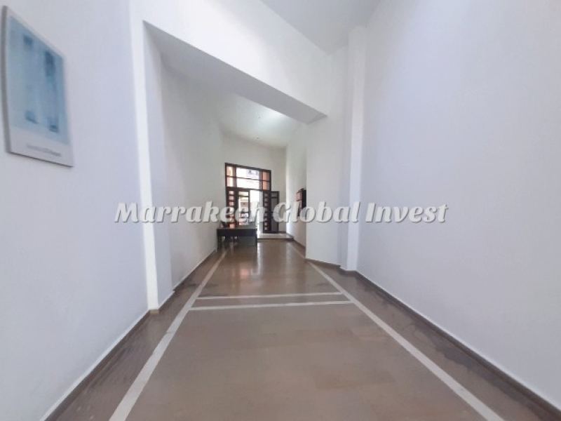 Bureau 49 m² avec terrasse de 32 m² à louer – Avenue Mohammed V, Guéliz, Marrakech – photo 2