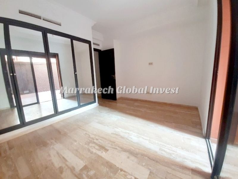 Appartement 108 m² avec terrasse et cour à vendre – Guéliz, Marrakech – photo 4