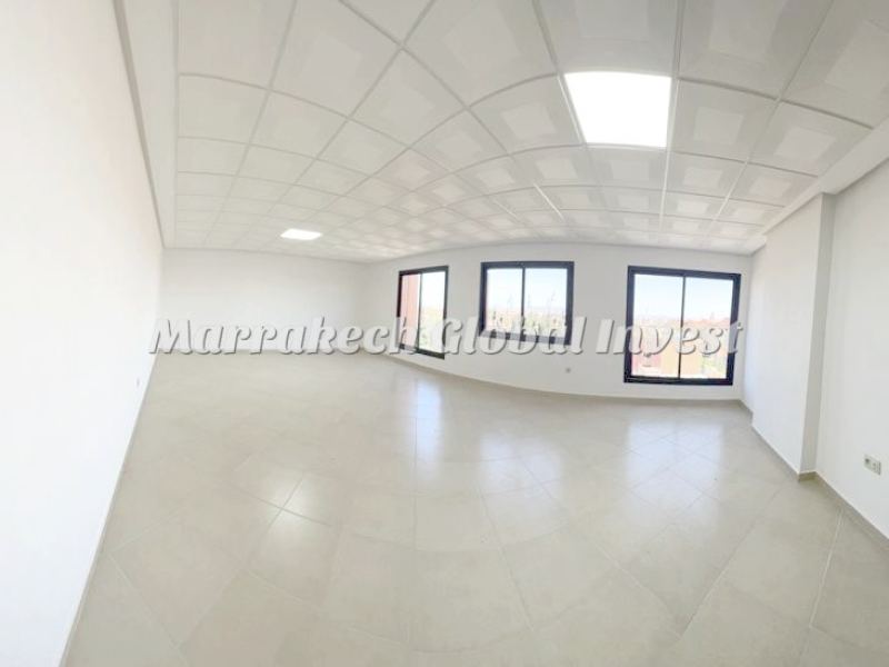 Bureau neuf 57 m² avec balcon à louer – Guéliz, Marrakech – photo 3