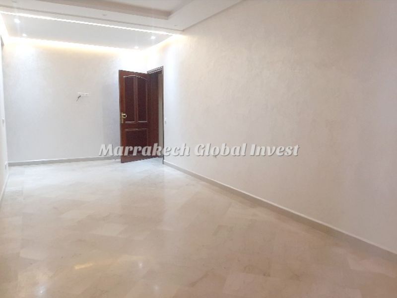 Appartement rénové 2 chambres avec balcon à vendre – Guéliz, Marrakech