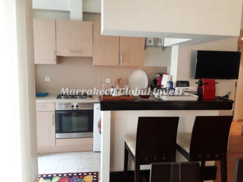 Studio moderne meublé avec balcon à louer – Gauthier, Casablanca