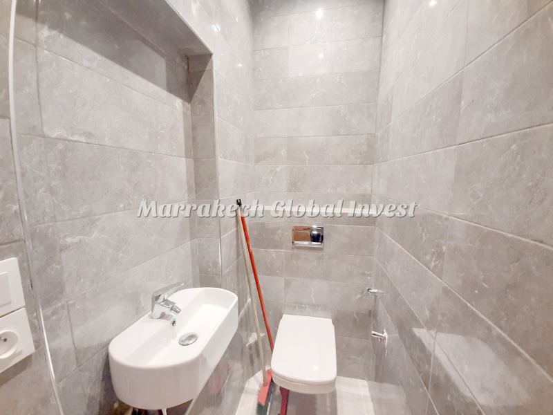 Café moderne équipé 110 m² à vendre – Massira, Marrakech