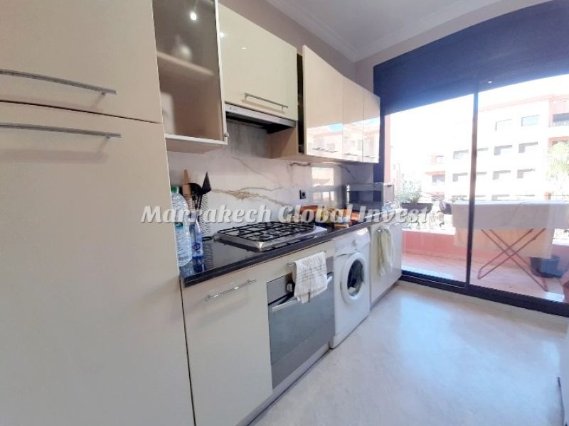Appartement rénové 1 chambre avec balcon sur piscine à louer – Hivernage, Marrakech – photo 2