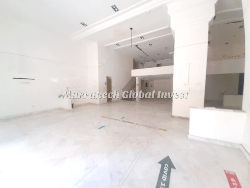 Local commercial 263 m² avec mezzanine à louer – Guéliz, Marrakech – photo 4
