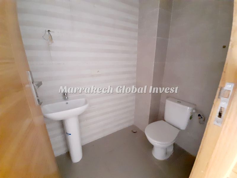 Plateau de bureau neuf 71 m² à louer – Guéliz, Marrakech – photo 3