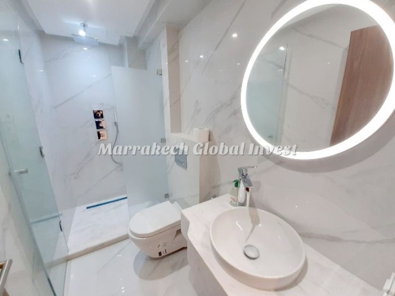 Appartement F4 rénové 139 m² à louer – Victor Hugo, Guéliz, Marrakech – photo 5