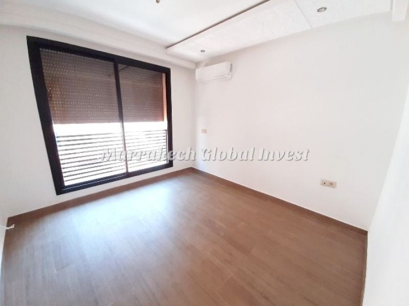 Appartement F3 neuf avec piscine à vendre – Guéliz, Marrakech – photo 4