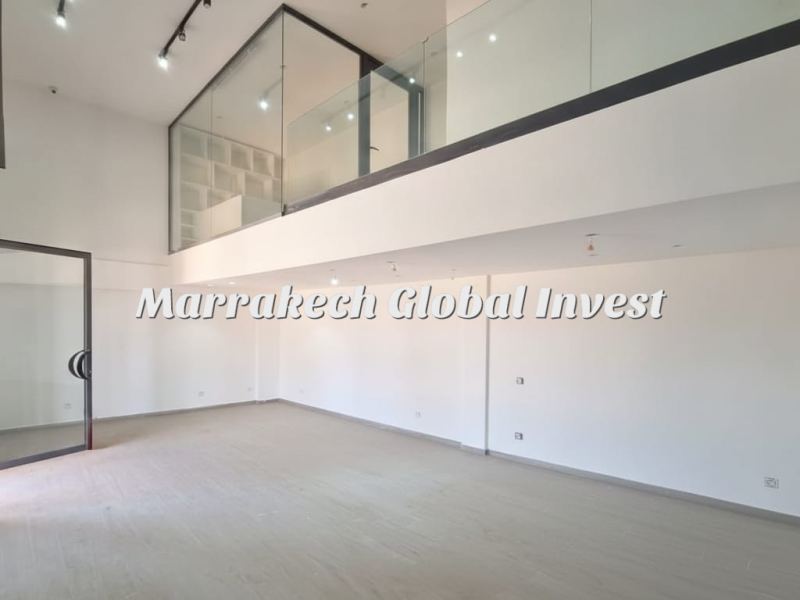 Local commercial 43 m² avec mezzanine à vendre – Izdihar, Marrakech – photo 3